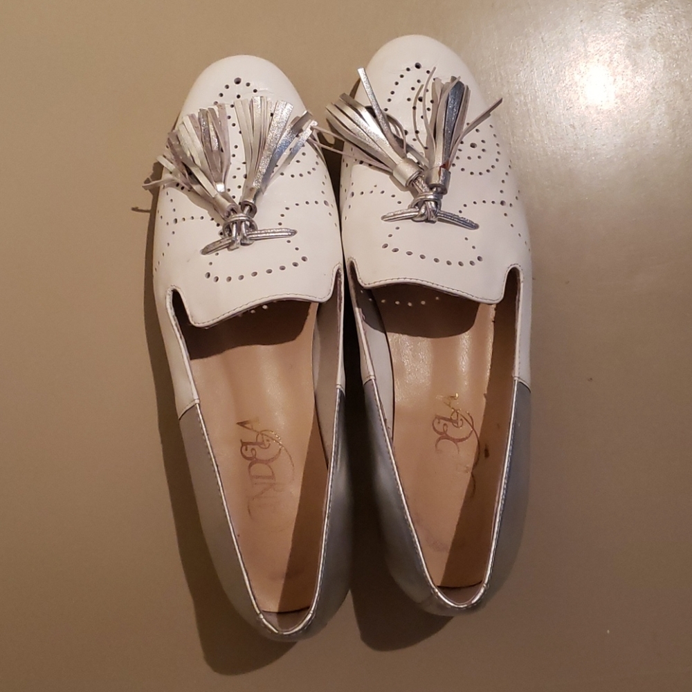 Candela silver and white loafers w tassels. Sz 7